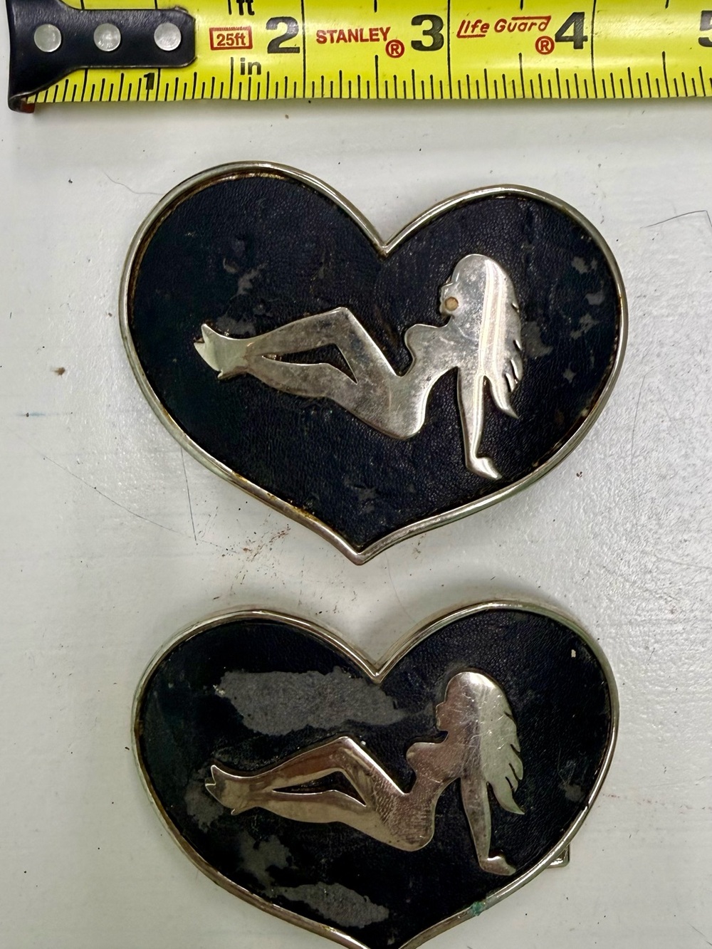 Men's Heart Silhouette Belt Buckle - Black and Silver